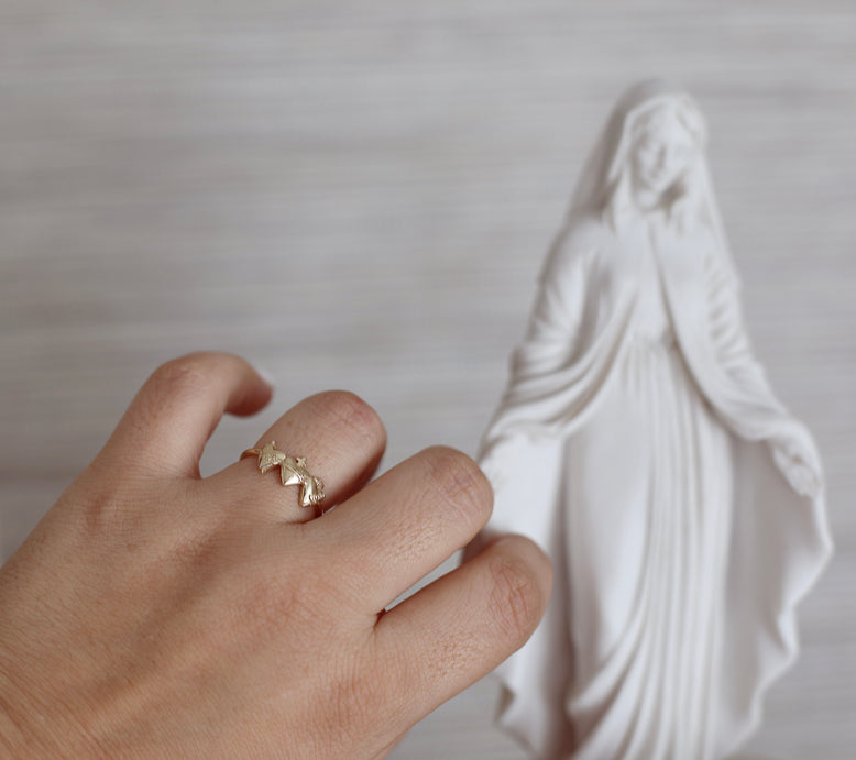 Holy Family Hearts® Ring in 14k Yellow Gold