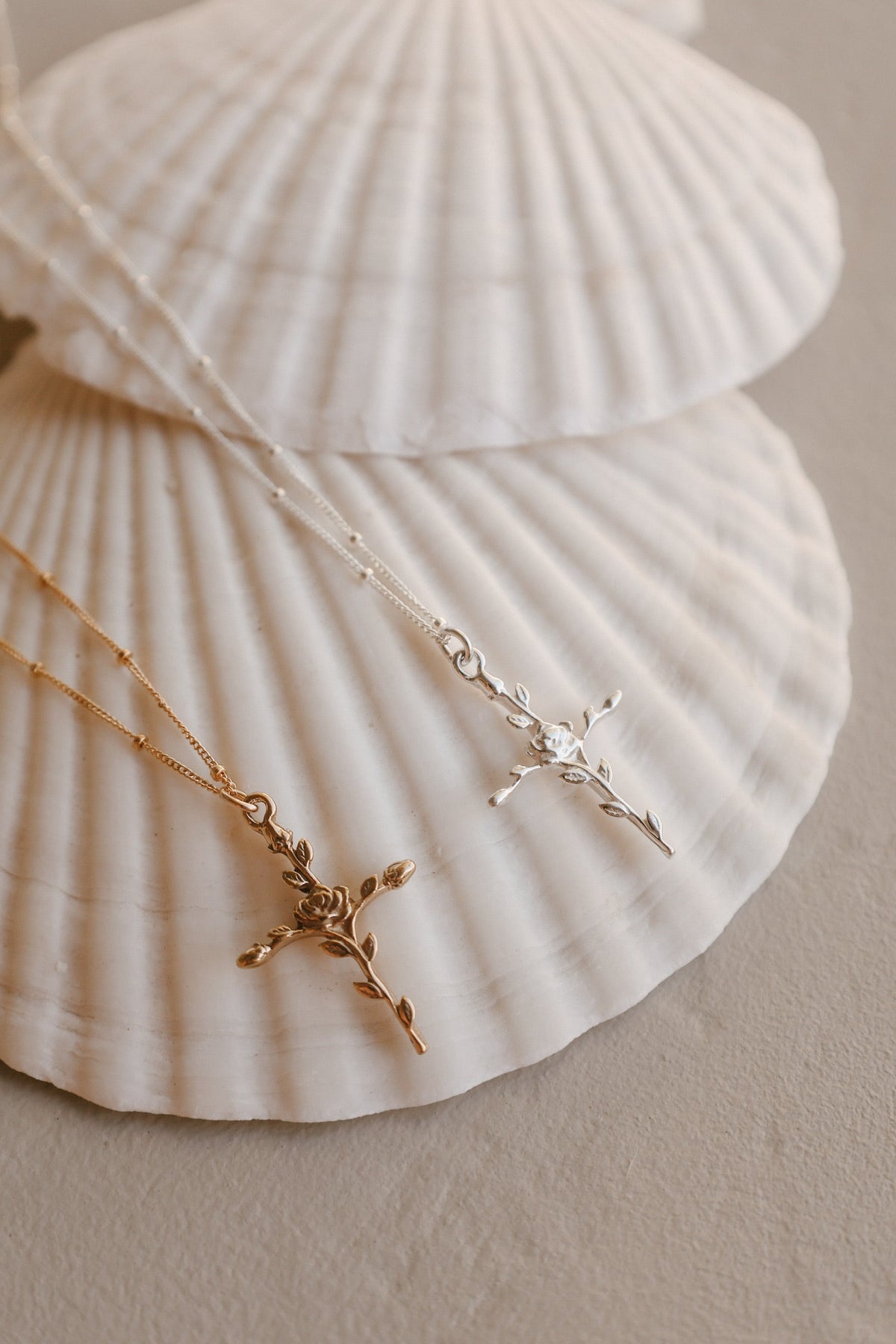 Roselle Cross Necklace| Sterling Silver