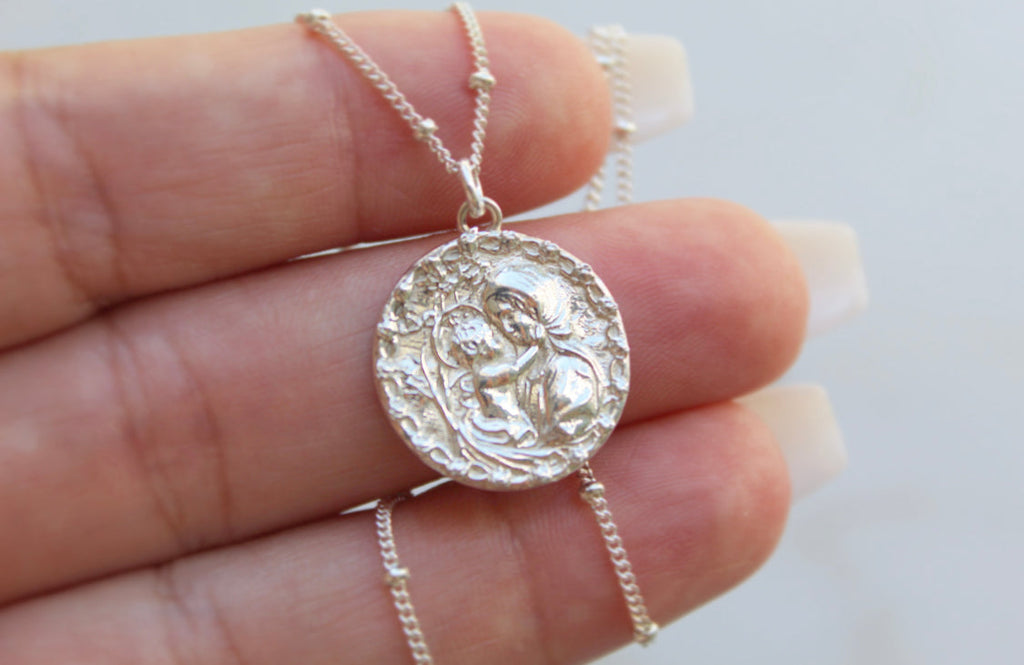 Mother and Child Necklace in 925 Sterling Silver