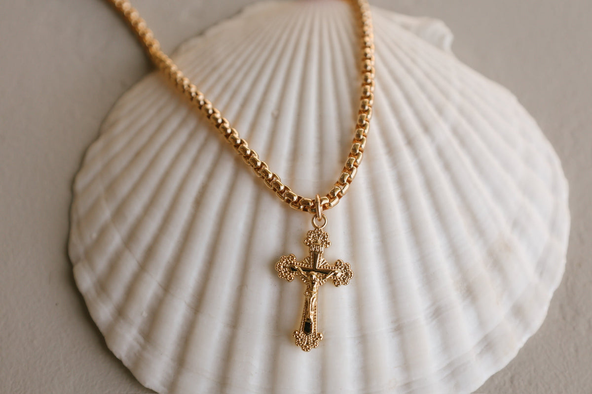 Men’s Crucifix Necklace