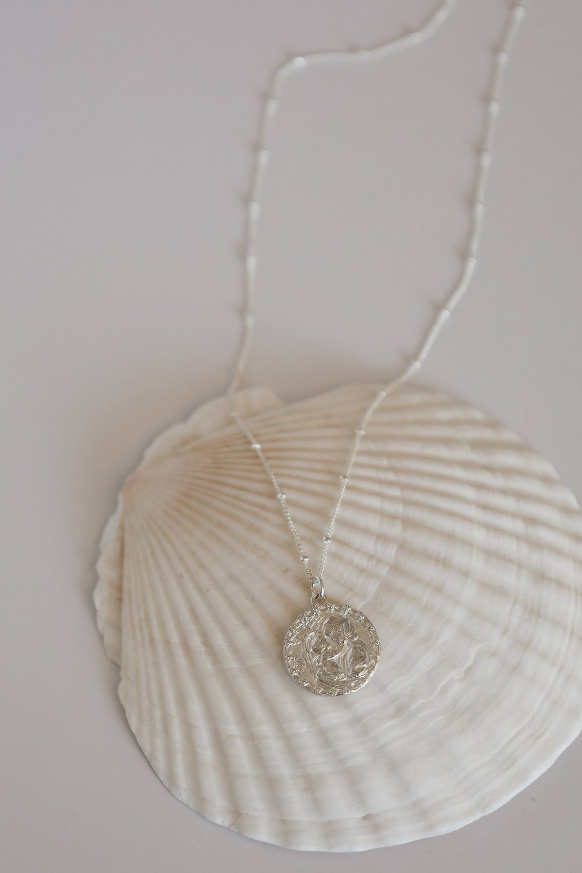 Mother and Child Necklace in 925 Sterling Silver