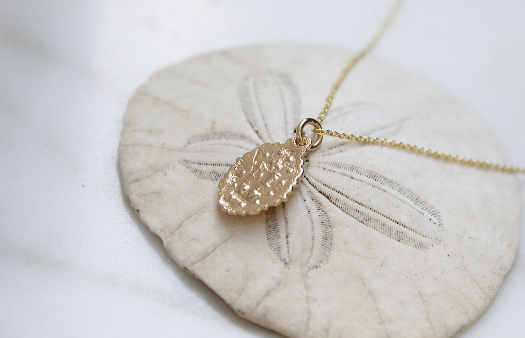 14k Gold Intricate Miraculous Medal