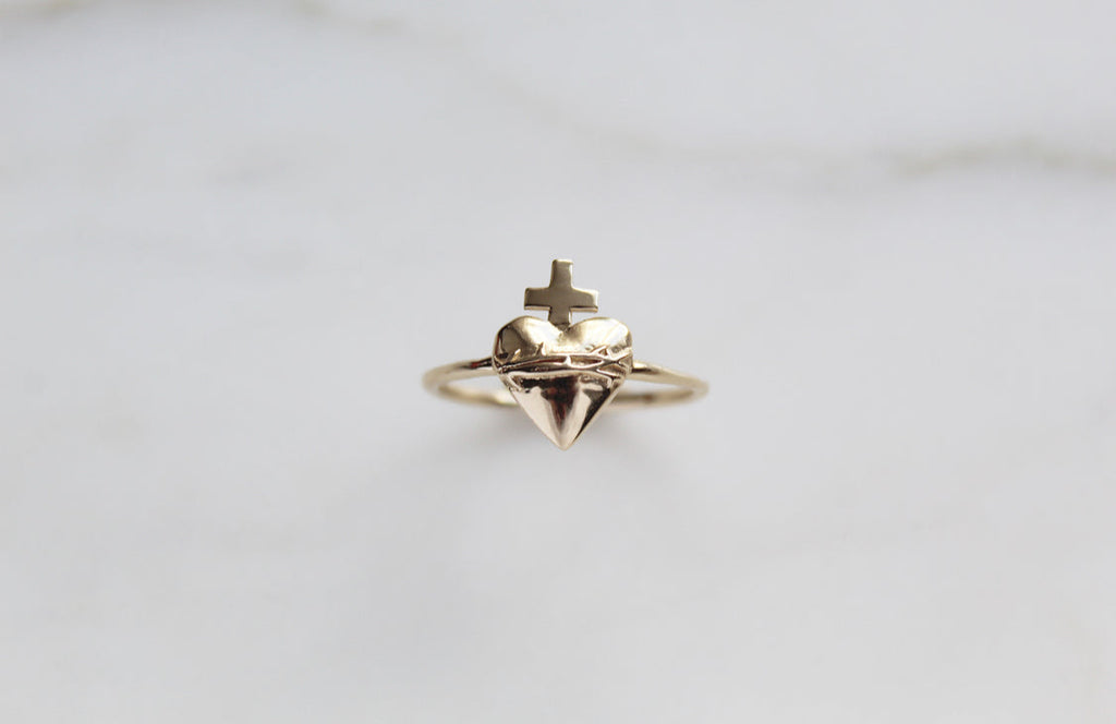 Sacred Heart Ring in 14k Gold