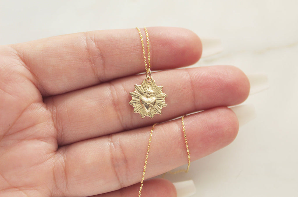 Most Sacred Heart minimalist scalloped necklace in 14k Gold
