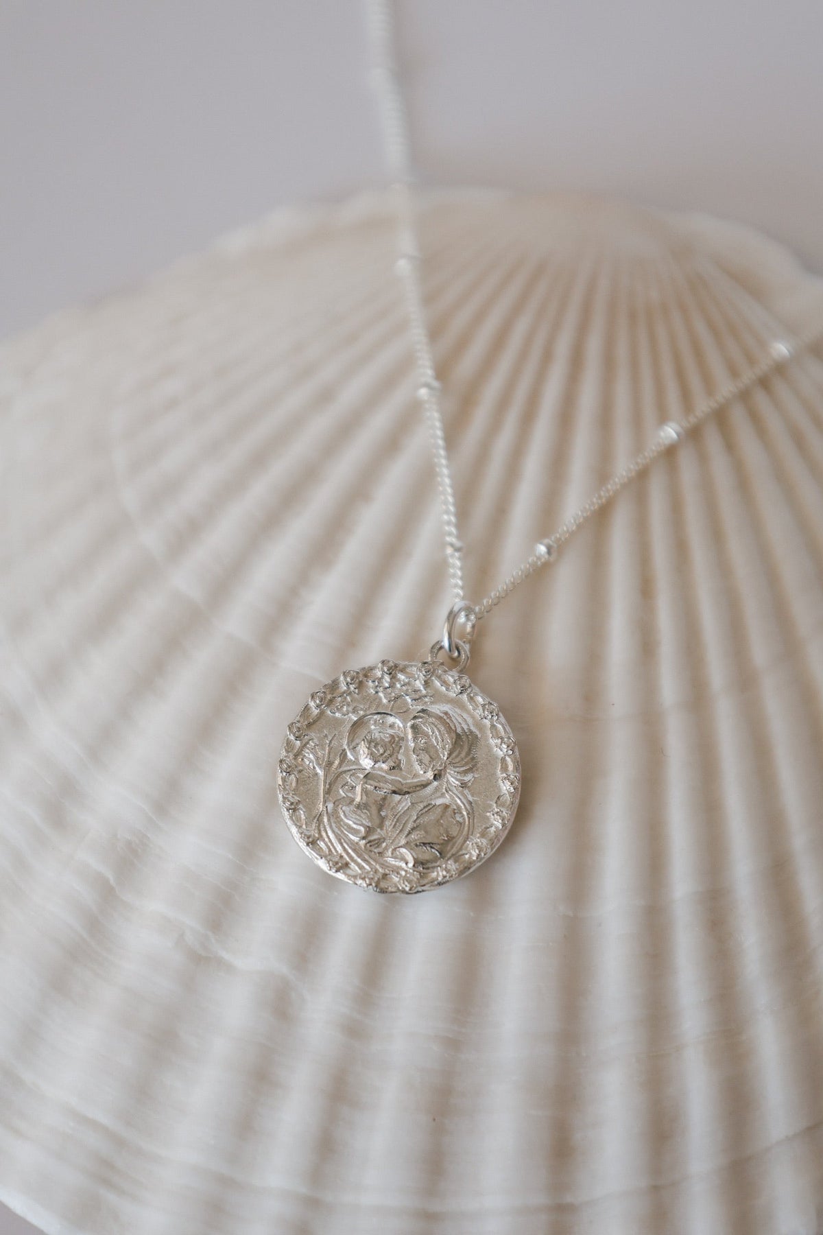 Mother and Child Necklace in 925 Sterling Silver