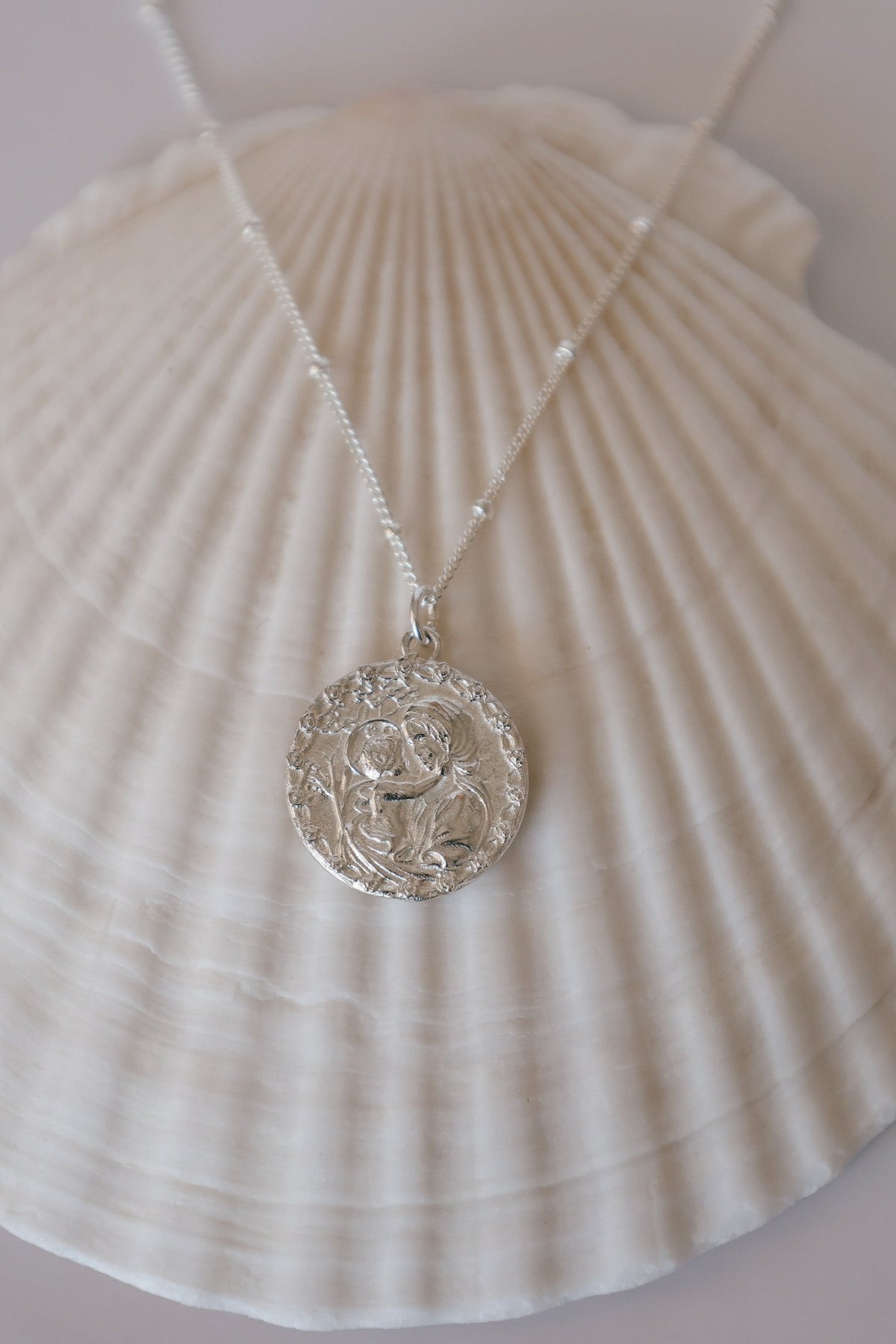Mother and Child Necklace in 925 Sterling Silver