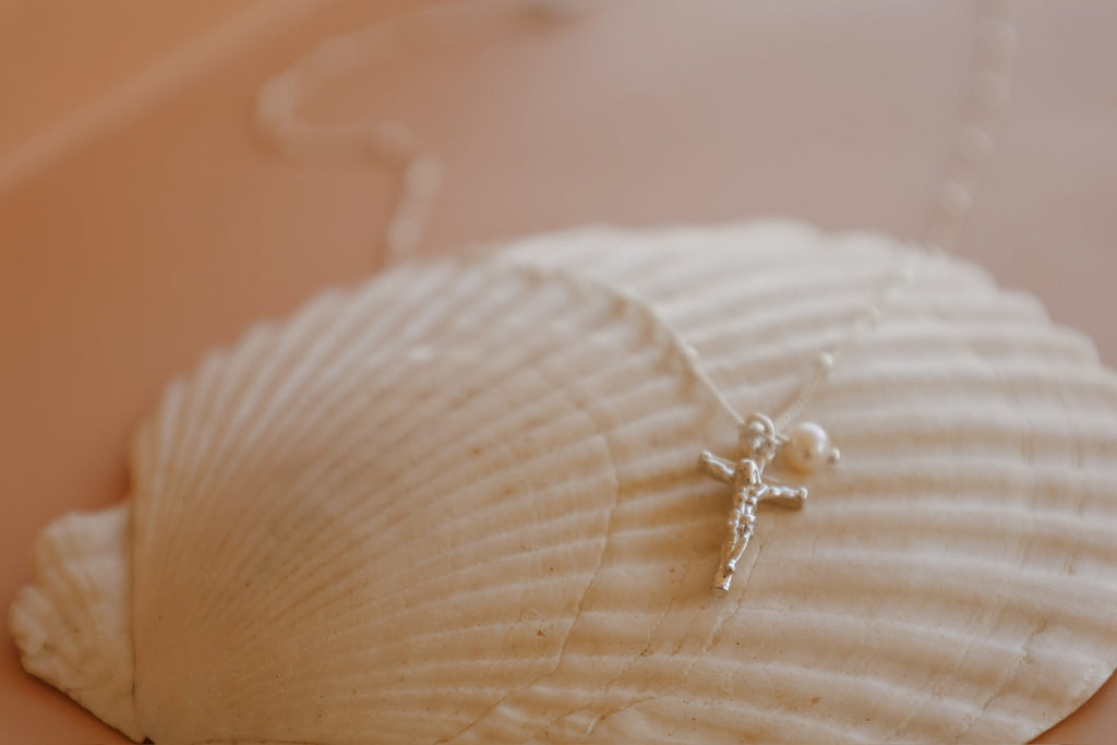 Crucifix & Pearl Necklace in Sterling Silver