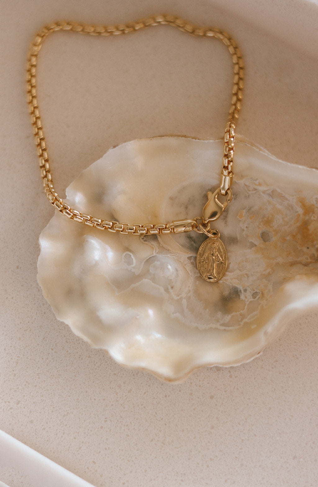 14k Gold Stella Miraculous Medal Bracelet