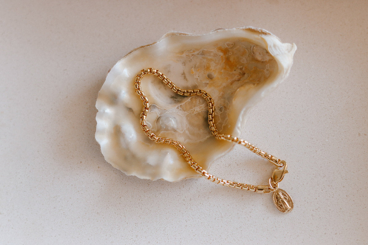 14k Gold Stella Miraculous Medal Bracelet