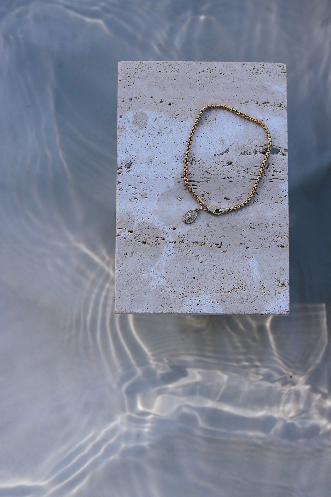 14k Gold Stella Miraculous Medal Bracelet
