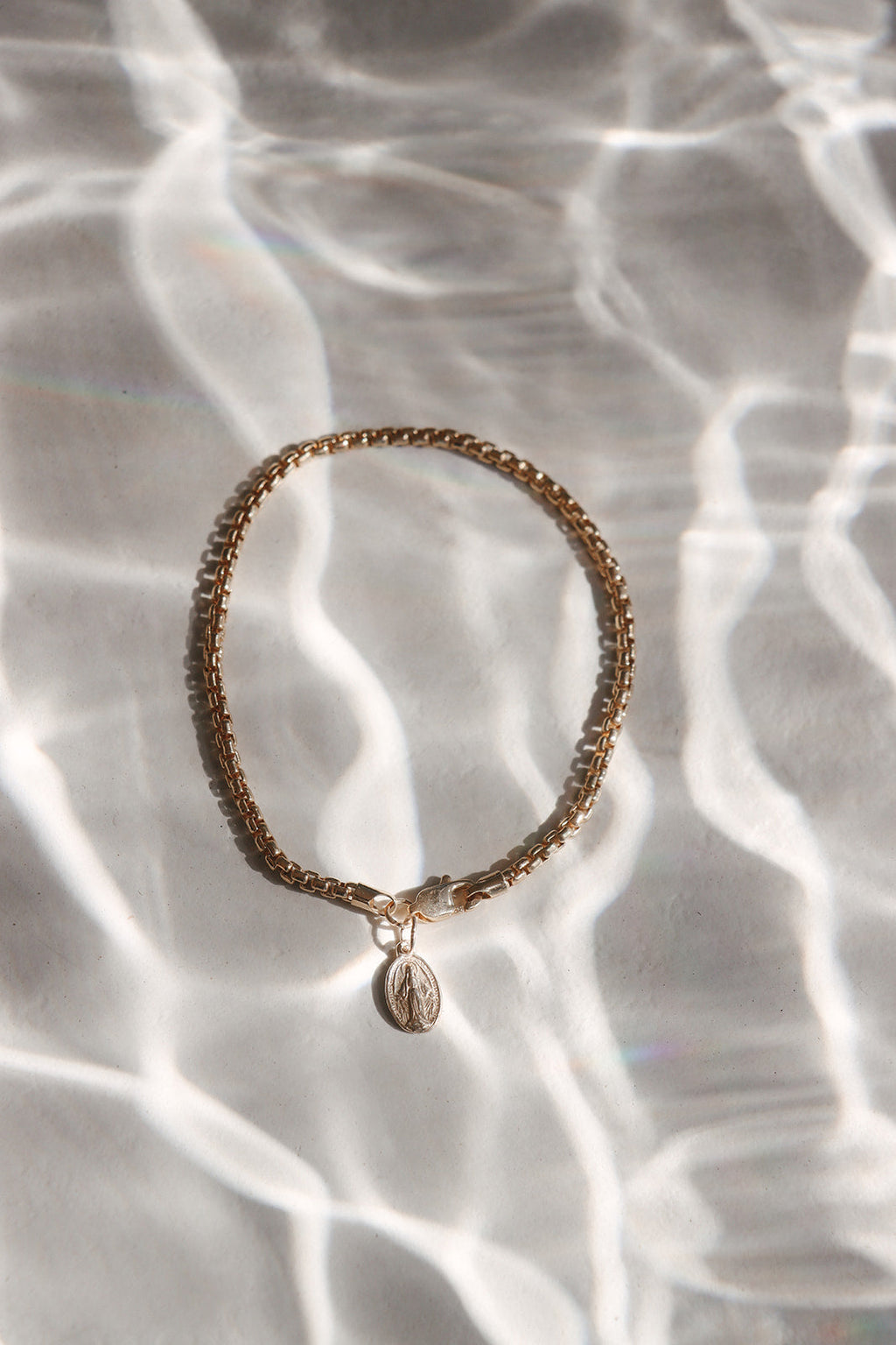14k Gold Stella Miraculous Medal Bracelet