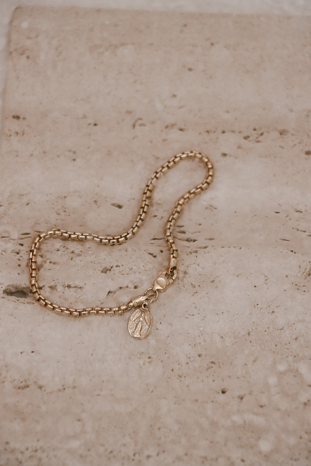 14k Gold Stella Miraculous Medal Bracelet