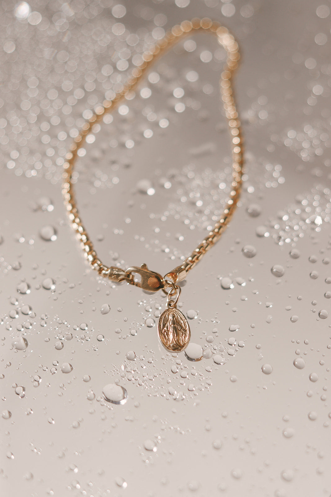14k Gold Stella Miraculous Medal Bracelet