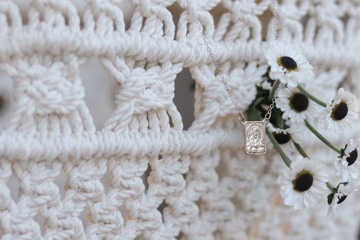 Silver Scapular