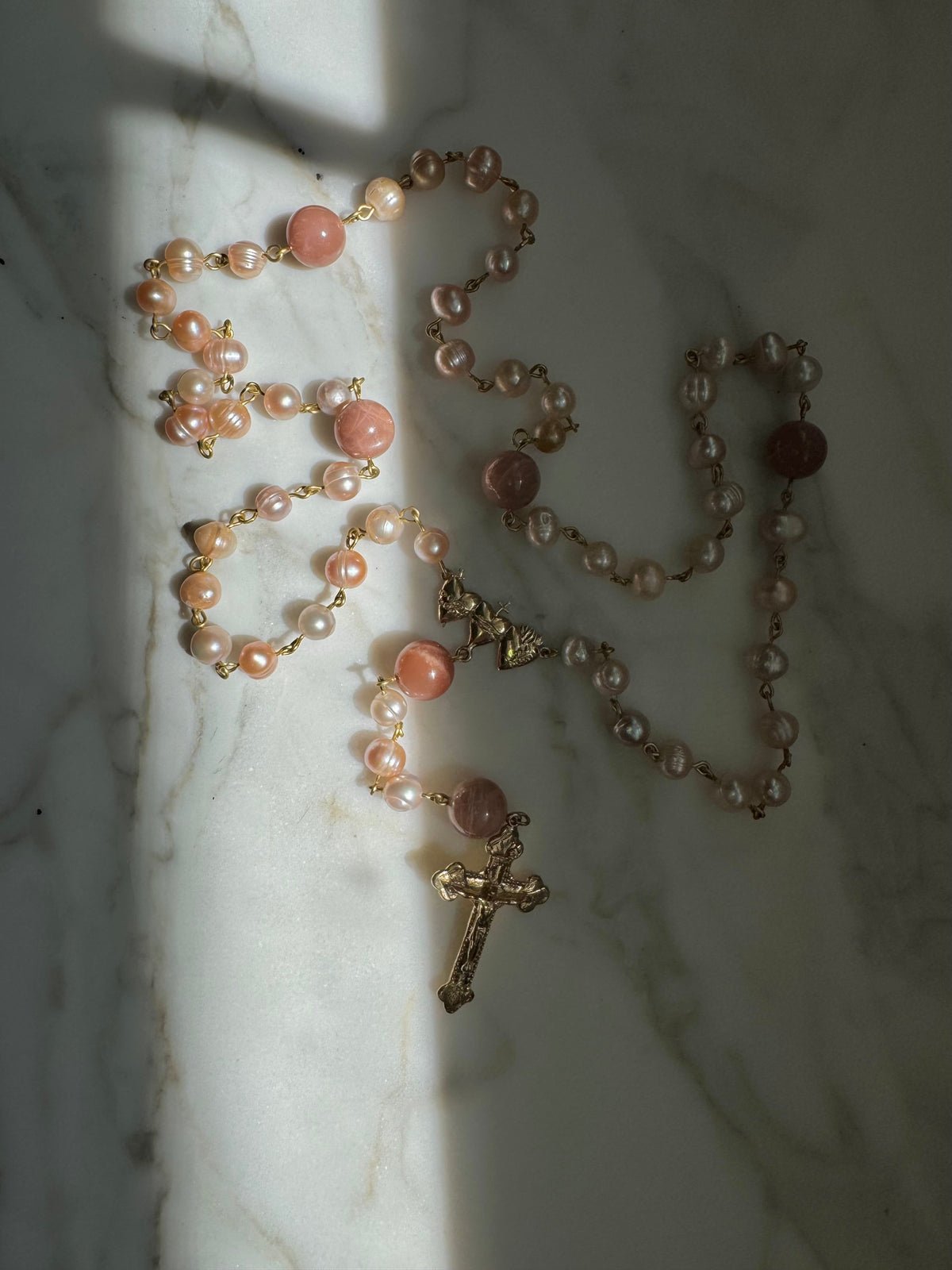 Holy Family Hearts® Rosary III Pearl