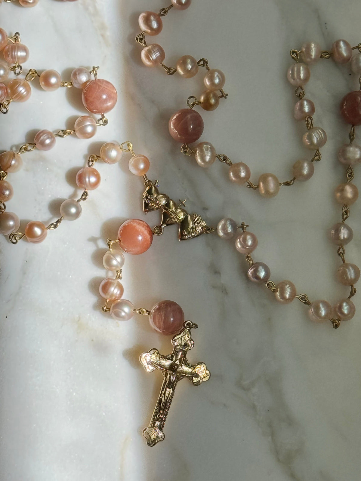 Holy Family Hearts® Rosary III Pearl