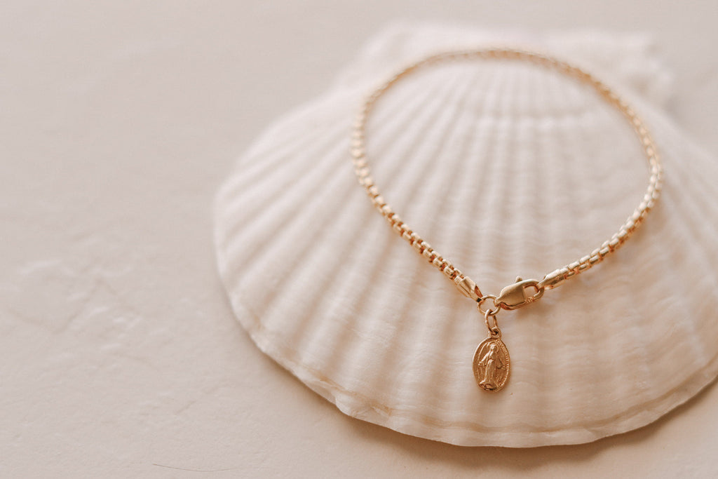 14k Gold Stella Miraculous Medal Bracelet