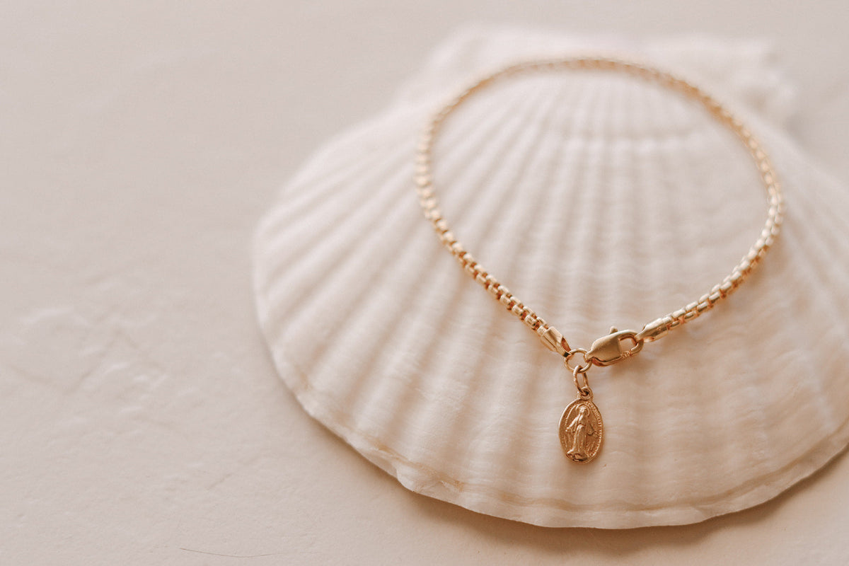 14k Gold Stella Miraculous Medal Bracelet