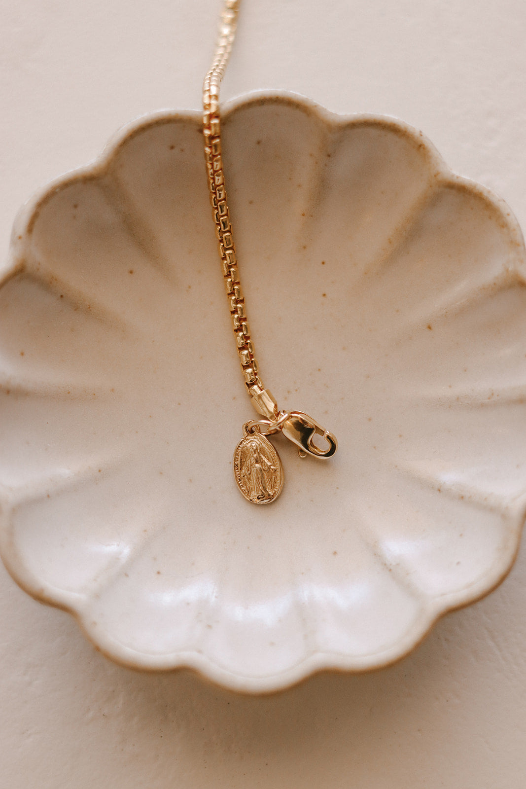 14k Gold Stella Miraculous Medal Bracelet