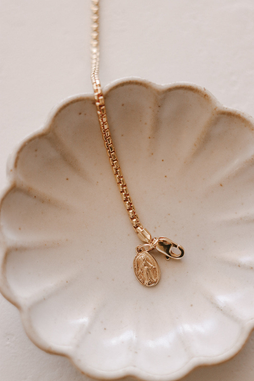 14k Gold Stella Miraculous Medal Bracelet