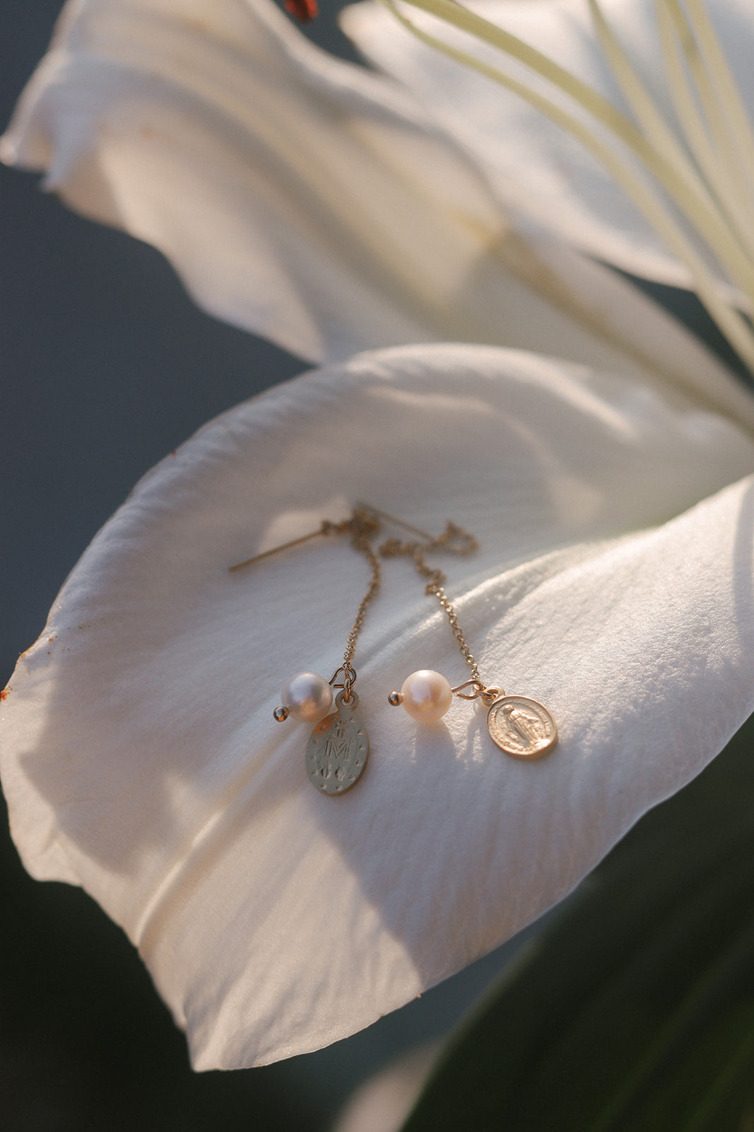 Miraculous Medal & Pearl threaders