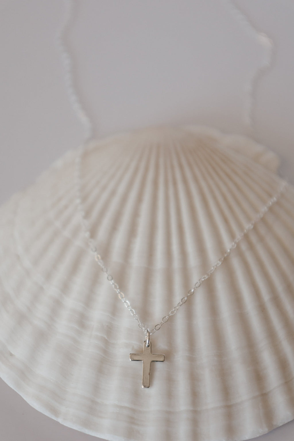 Cross necklace in Silver