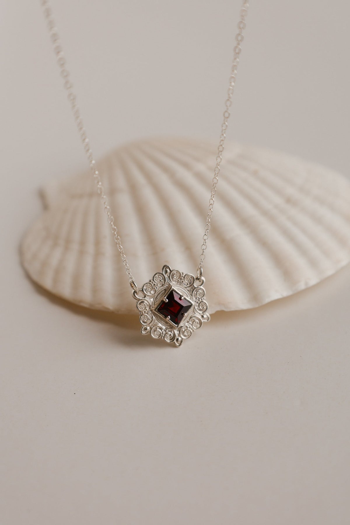 Dwell Necklace | Sterling Silver
