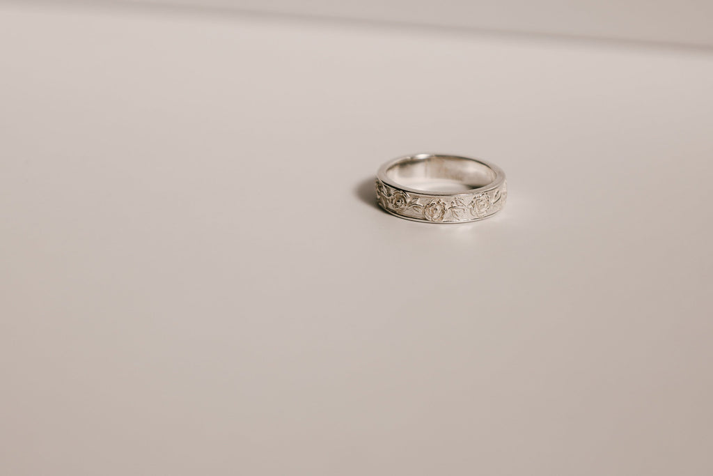 Roselle Ring | Silver