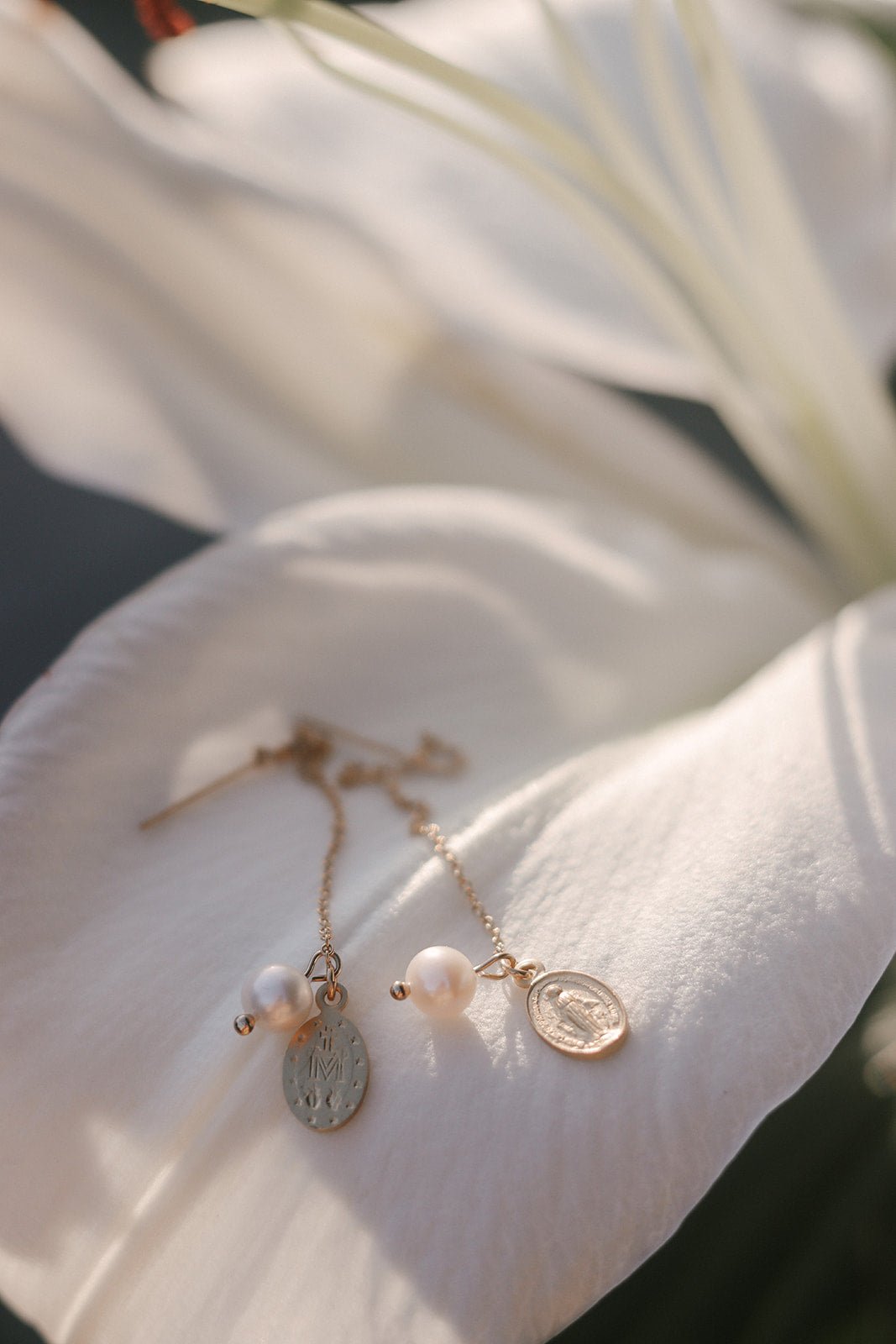 Miraculous Medal & Pearl threaders